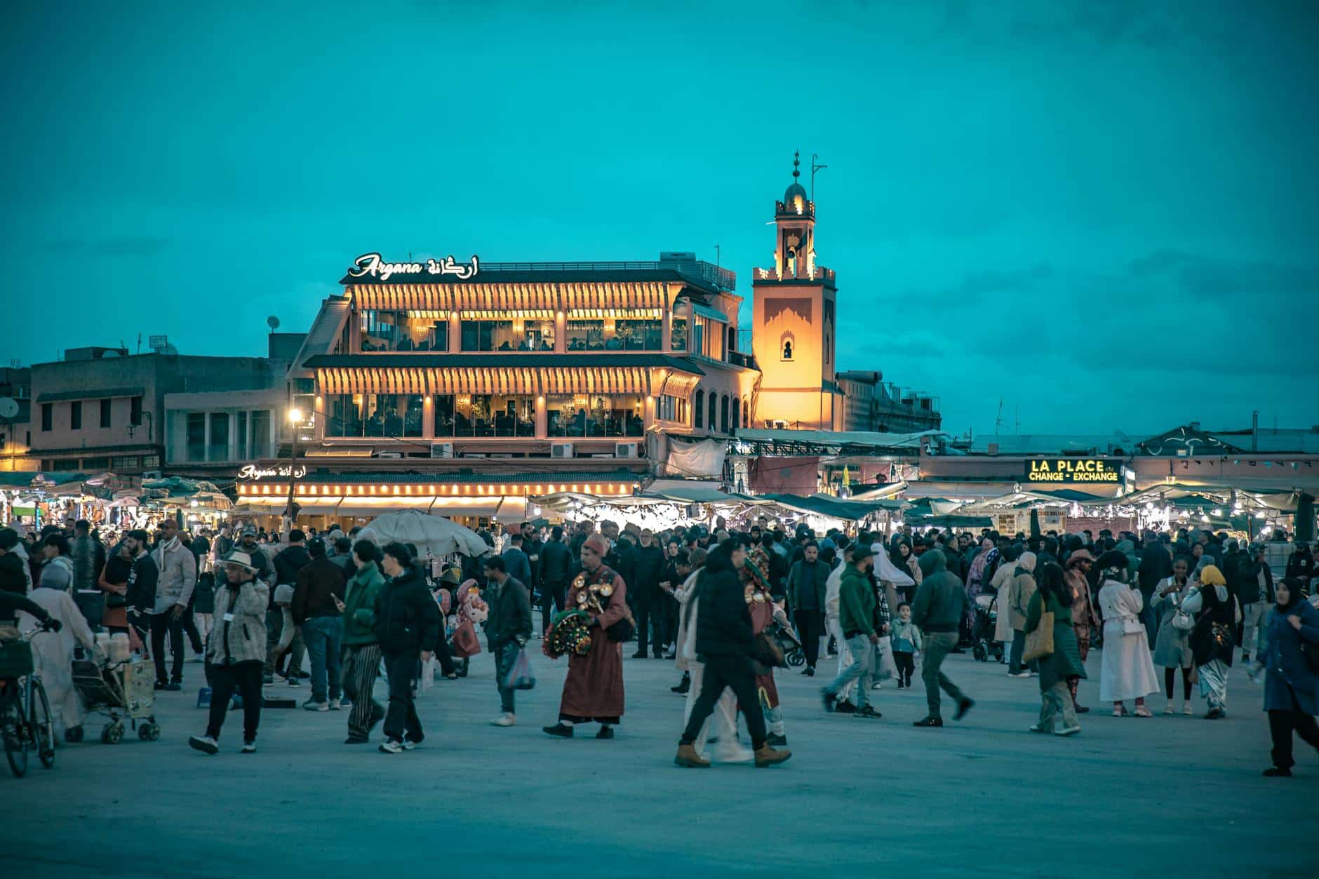 vibrant evening at jemaa el fnaa marrakesh